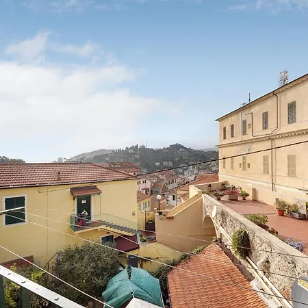 Un Dipinto Al Parasio Apartment Porto Maurizio